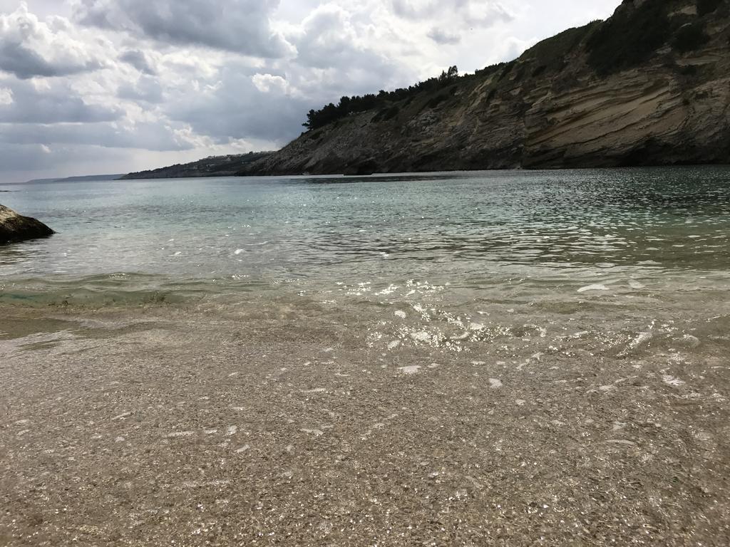 Camping Porto Miggiano Santa Cesarea Terme Exteriör bild